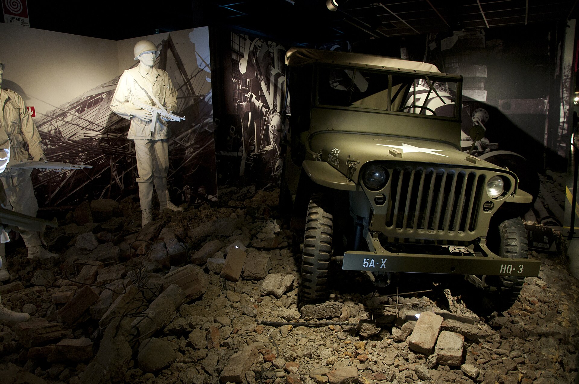 A 1941 Willys MB and Ford GPW displayed side by side